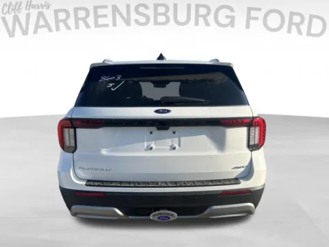 More photos of 2026 Ford Explorer Platinum at Warrensburg Ford, MO