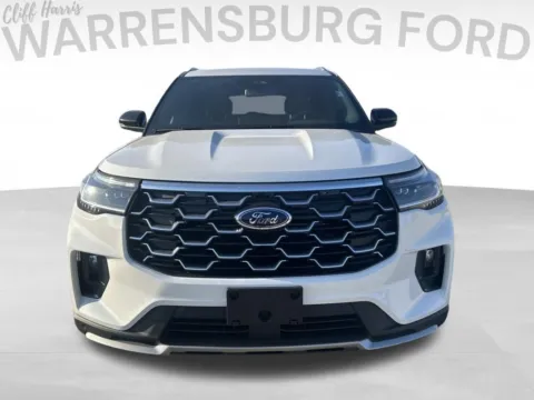Photos of 2026 Ford Explorer Platinum for sale in Warrensburg, MO at Warrensburg Ford