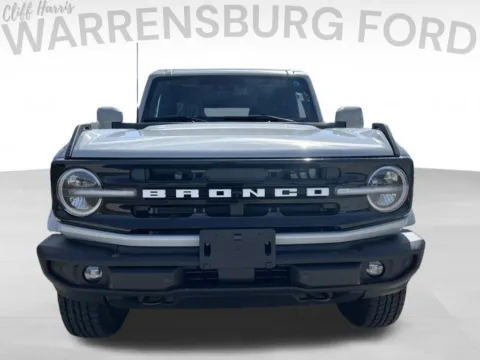Photos of 2026 Ford Bronco Outer Banks for sale in Warrensburg, MO at Warrensburg Ford