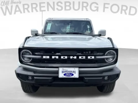 Photos of 2026 Ford Bronco Outer Banks for sale in Warrensburg, MO at Warrensburg Ford