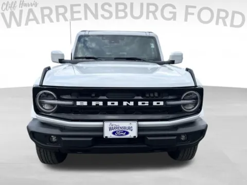 Photos of 2026 Ford Bronco Outer Banks for sale in Warrensburg, MO at Warrensburg Ford