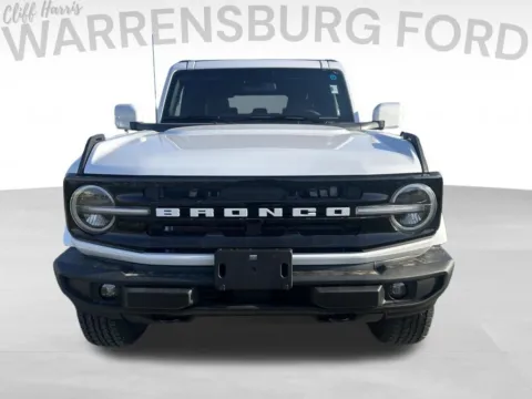 Photos of 2026 Ford Bronco Outer Banks for sale in Warrensburg, MO at Warrensburg Ford