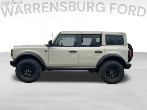 More photos of 2026 Ford Bronco Badlands at Warrensburg Ford, MO