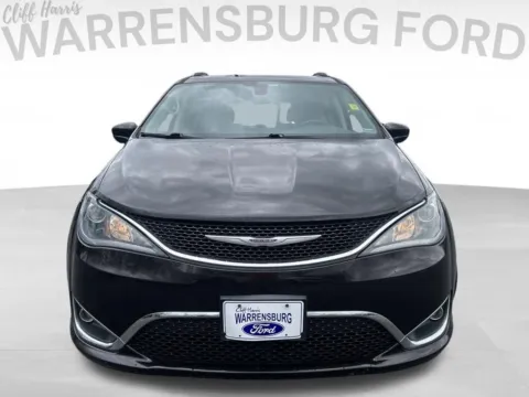 Photos of 2017 Chrysler Pacifica Touring L Plus for sale in Warrensburg, MO at Warrensburg Ford