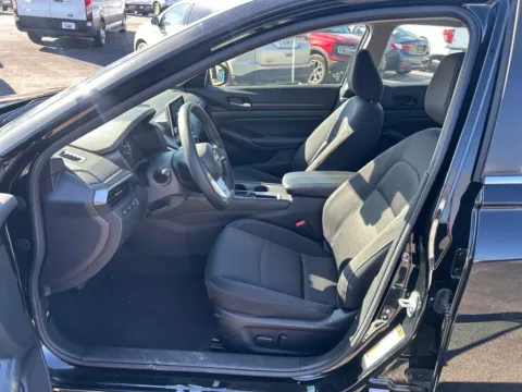 Photos of 2025 Nissan Altima 2.5 SV for sale in Warrensburg, MO at Warrensburg Ford