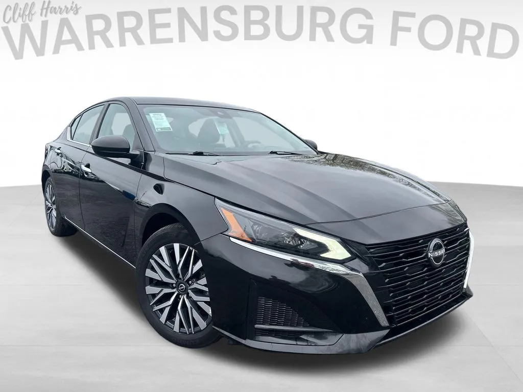 2025 Nissan Altima