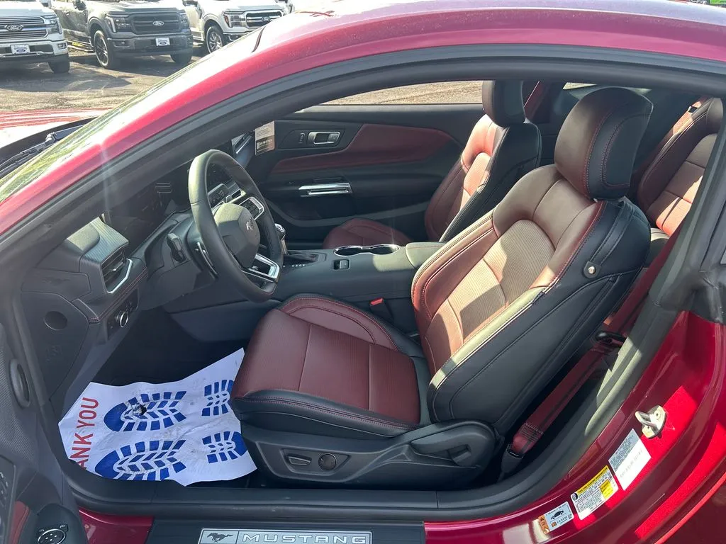 2025 Ford Mustang GT Premium Fastback - Photo 14