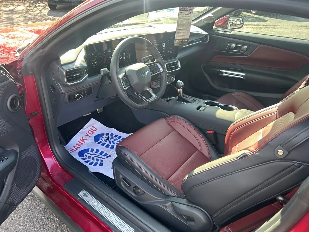 2025 Ford Mustang GT Premium Fastback - Photo 13