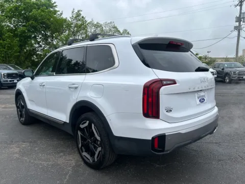 More photos of 2025 Kia Telluride S at Warrensburg Ford, MO