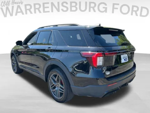 More photos of 2025 Ford Explorer ST-Line at Warrensburg Ford, MO
