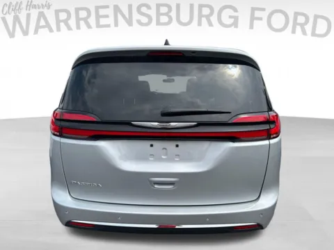 More photos of 2024 Chrysler Pacifica Touring L at Warrensburg Ford, MO