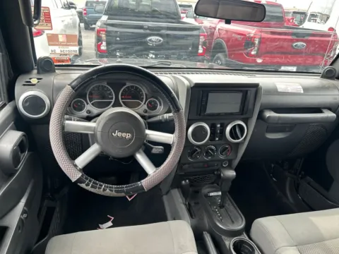 More photos of 2009 Jeep Wrangler Unlimited Sahara at Warrensburg Ford, MO