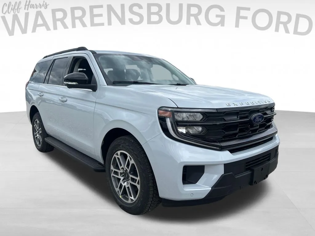 2026 Ford Expedition Active 4x4's photo