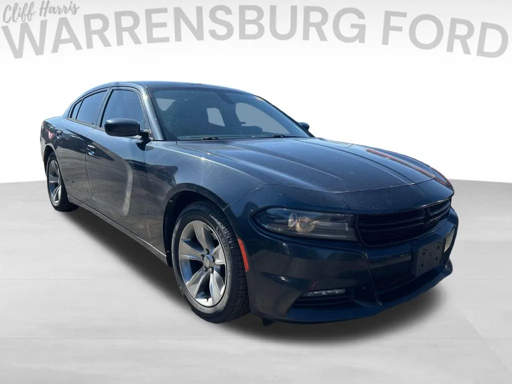 Used 2016 Dodge Charger SXT with VIN 2C3CDXHG8GH174159 for sale in Kansas City