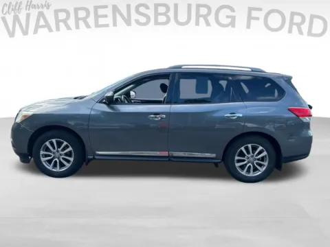 More photos of 2015 Nissan Pathfinder SL at Warrensburg Ford, MO