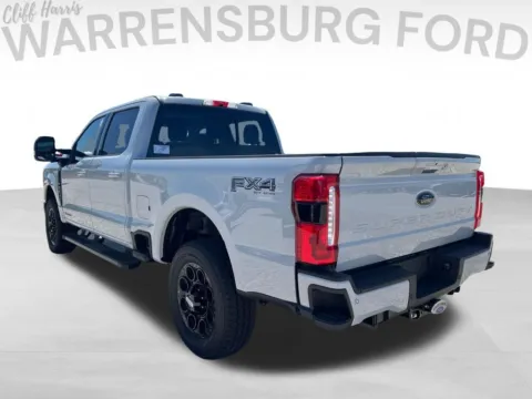 More photos of 2026 Ford F-250SD Lariat at Warrensburg Ford, MO