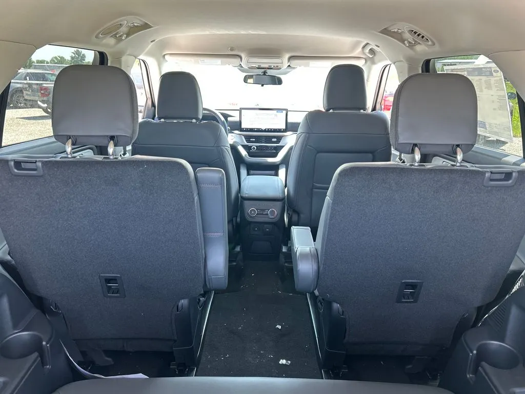 2026 Ford Explorer Active - Photo 25