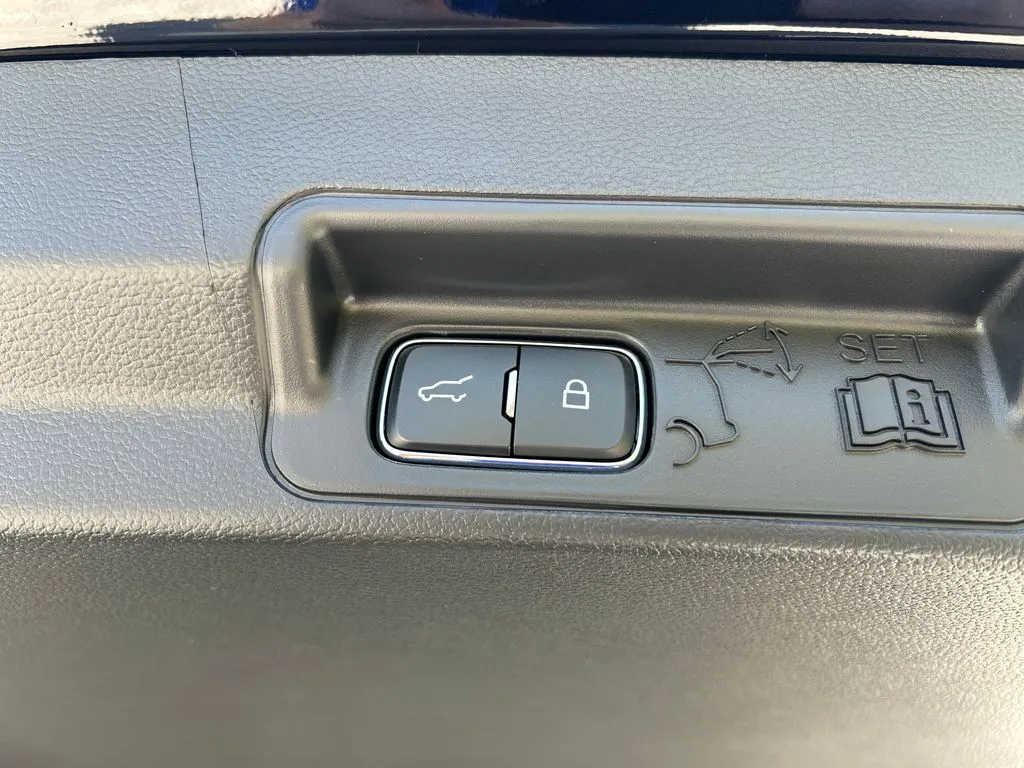 2026 Ford Explorer Active - Photo 26