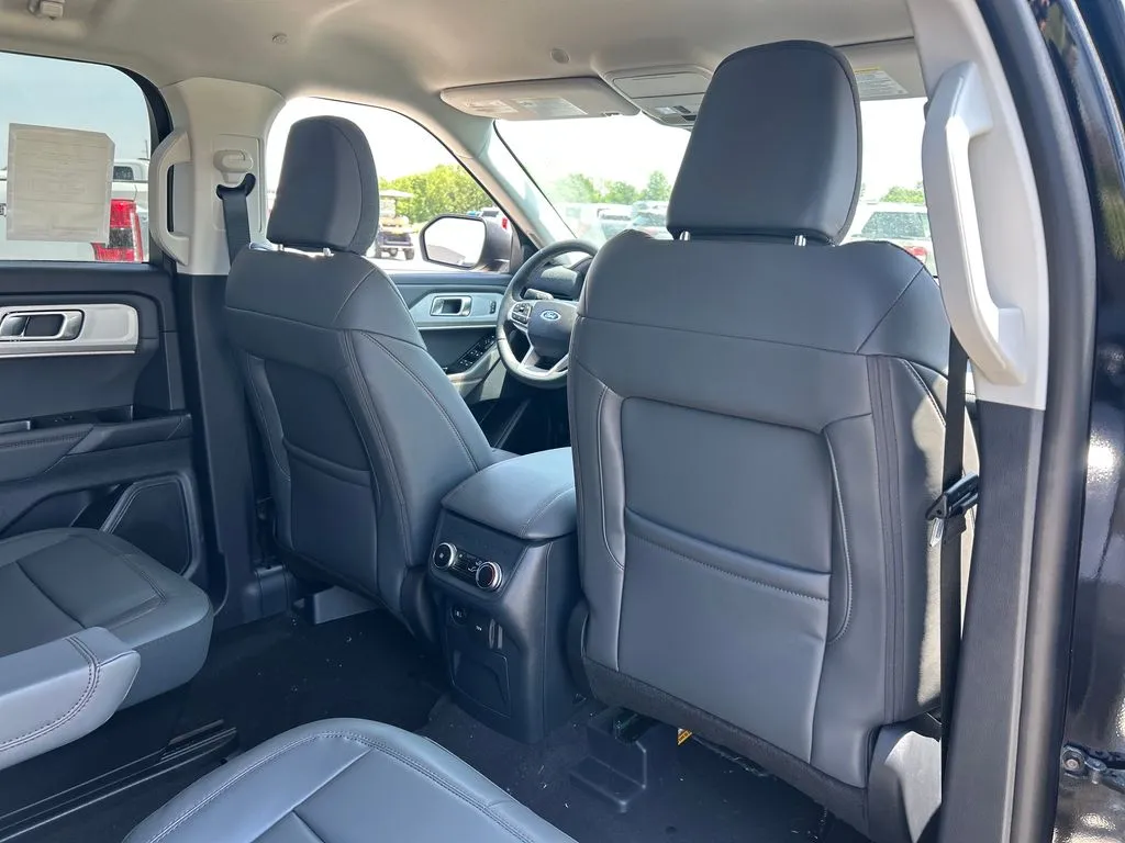 2026 Ford Explorer Active - Photo 20