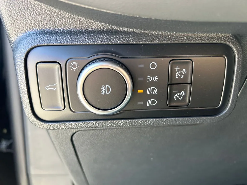 2026 Ford Explorer Active - Photo 27