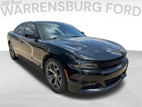 Black 2015 Dodge Charger SXT for sale in Warrensburg, MO