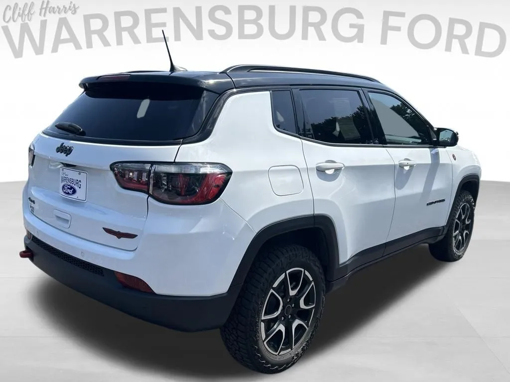 2025 Jeep Compass Trailhawk - Photo 7