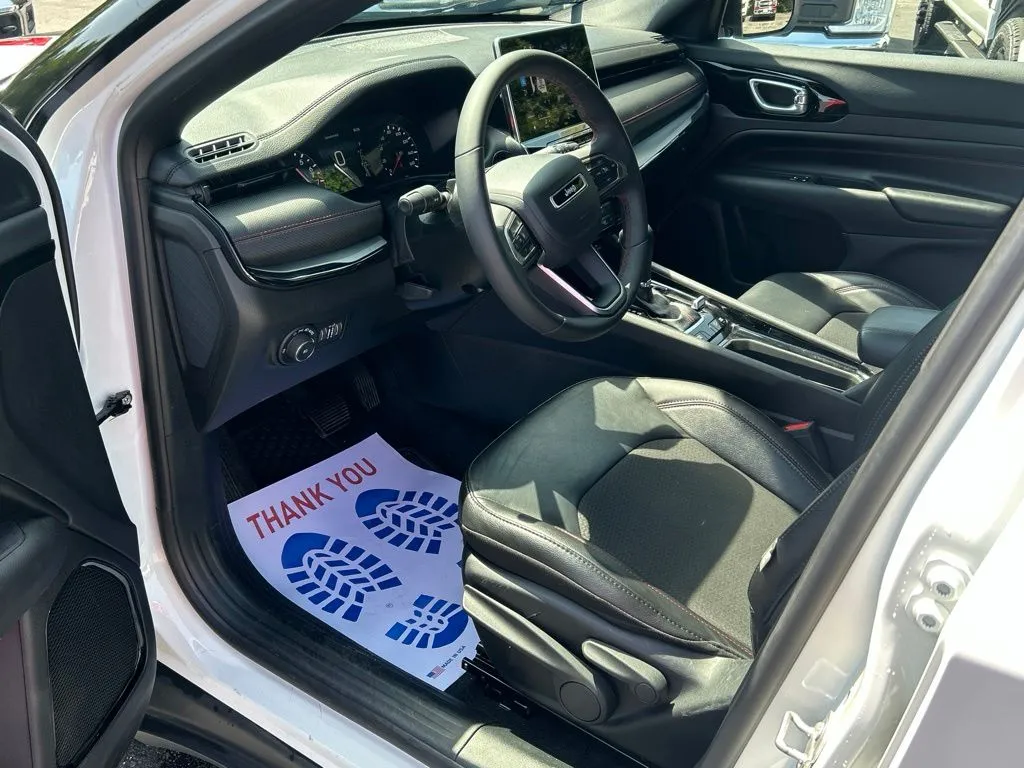 2025 Jeep Compass Trailhawk - Photo 14