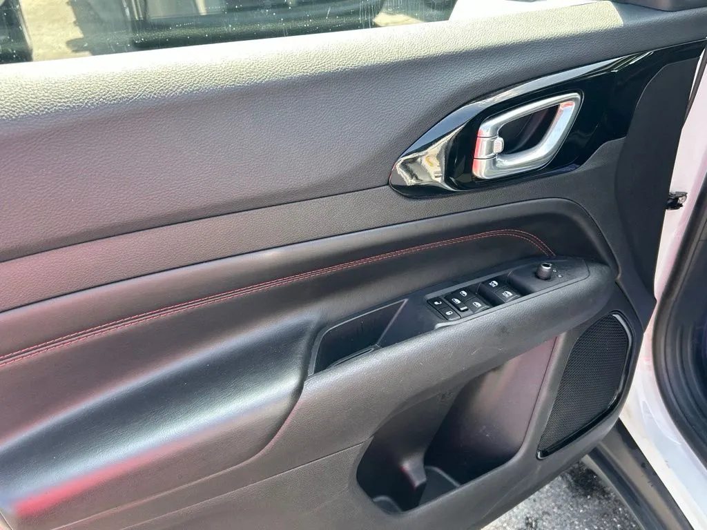 2025 Jeep Compass Trailhawk - Photo 12