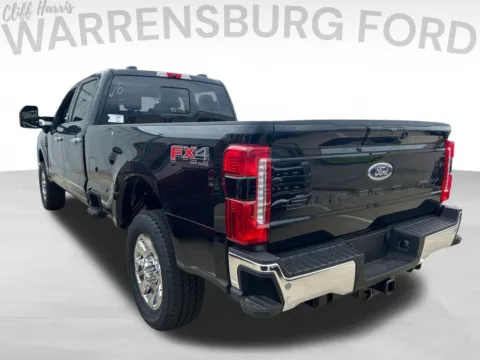 More photos of 2026 Ford F-350SD Lariat at Warrensburg Ford, MO