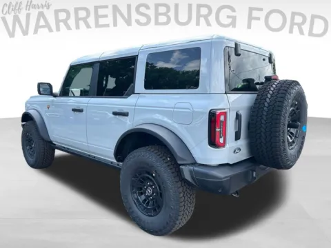 More photos of 2026 Ford Bronco Badlands at Warrensburg Ford, MO
