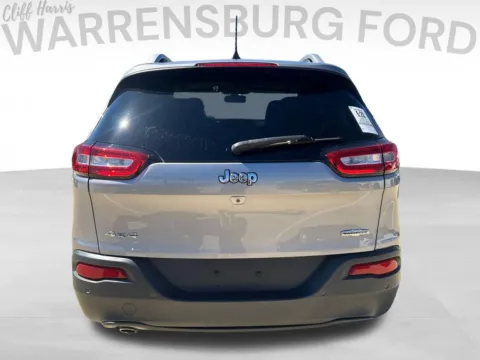 More photos of 2018 Jeep Cherokee Latitude at Warrensburg Ford, MO