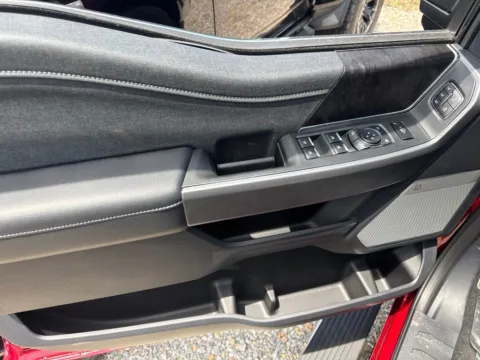 More photos of 2026 Ford F-250SD Lariat at Warrensburg Ford, MO
