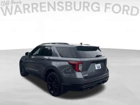 More photos of 2022 Ford Explorer ST at Warrensburg Ford, MO