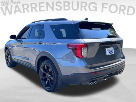 More photos of 2022 Ford Explorer ST at Warrensburg Ford, MO