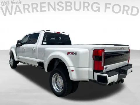 More photos of 2026 Ford F-450SD Platinum at Warrensburg Ford, MO