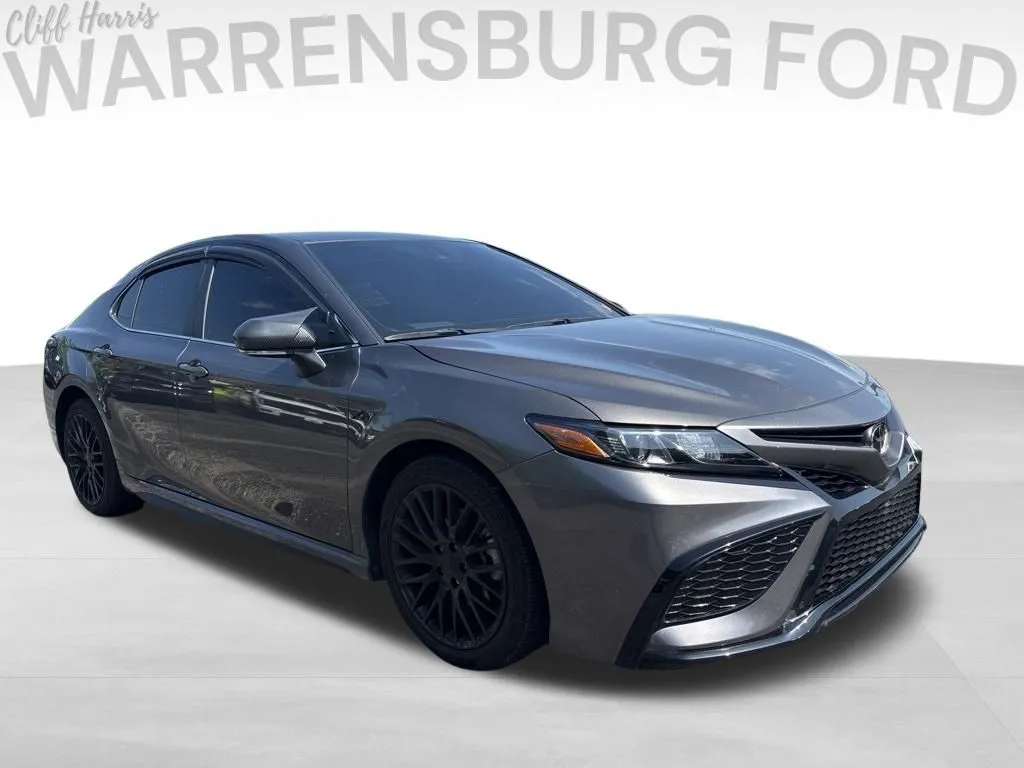 Used 2024 Toyota Camry SE with VIN 4T1G11AK8RU874325 for sale in Kansas City
