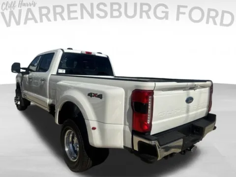 More photos of 2026 Ford F-350SD Lariat at Warrensburg Ford, MO