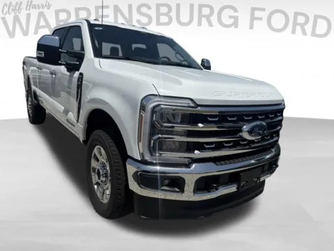 White 2026 Ford F-250SD Lariat for sale in Warrensburg, MO