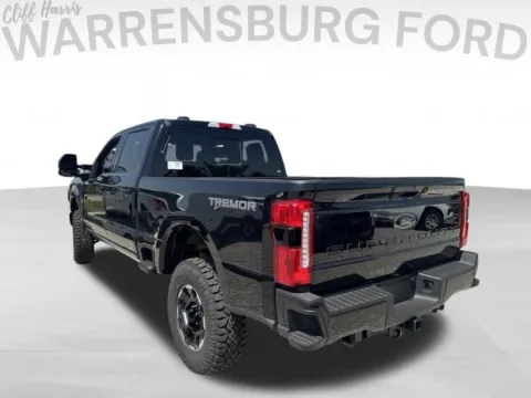 More photos of 2026 Ford F-350SD Lariat at Warrensburg Ford, MO