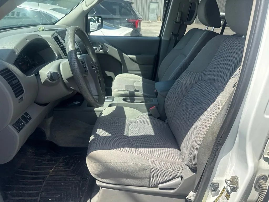 2018 Nissan Frontier SV - Photo 14