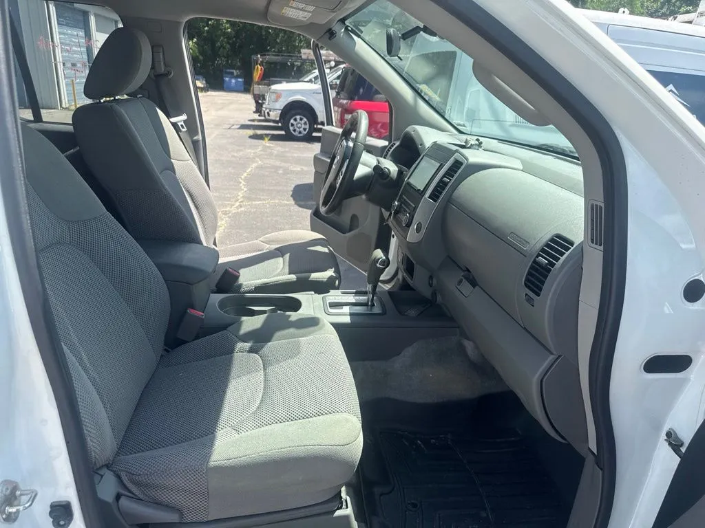 2018 Nissan Frontier SV - Photo 15