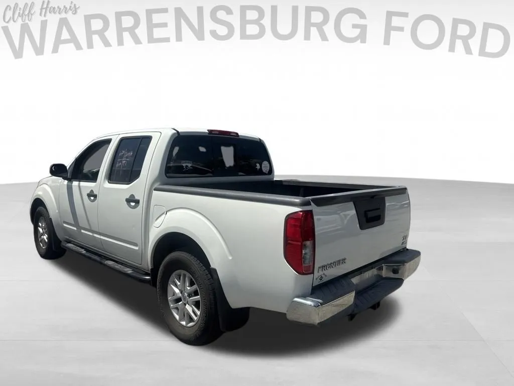 2018 Nissan Frontier SV - Photo 6
