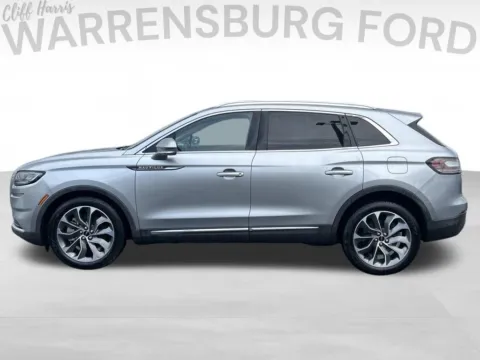 More photos of 2022 Lincoln Nautilus Reserve at Warrensburg Ford, MO