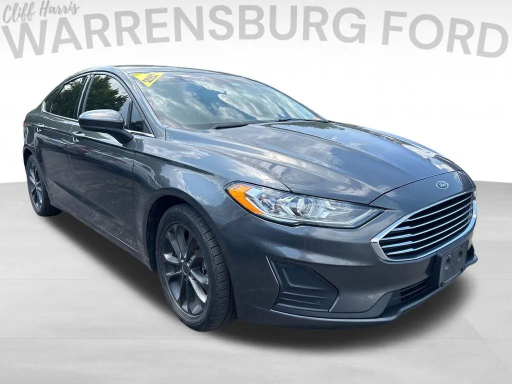 Gray 2020 Ford Fusion SE for sale in Warrensburg, MO