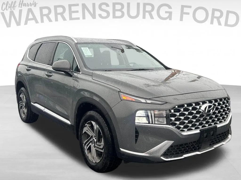 Gray 2022 Hyundai Santa Fe SEL for sale in Warrensburg, MO