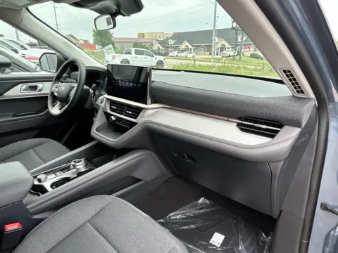 More photos of 2026 Ford Explorer Active at Warrensburg Ford, MO