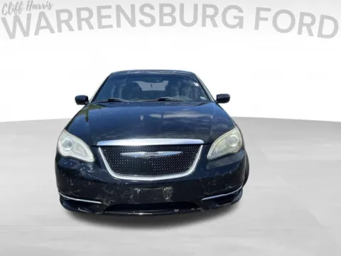 Photos of 2014 Chrysler 200 Limited for sale in Warrensburg, MO at Warrensburg Ford