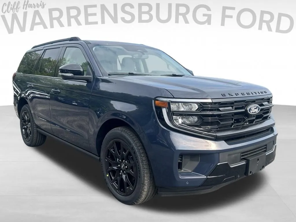 Blue 2027 Ford Expedition Platinum for sale in Warrensburg, MO