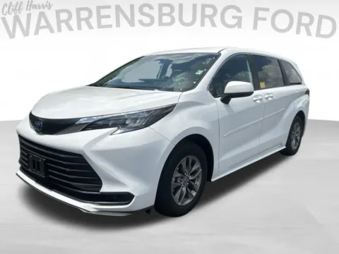 Another view of 2025 Toyota Sienna LE for sale in Warrensburg, MO at Warrensburg Ford