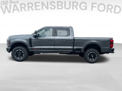 More photos of 2026 Ford F-350SD Lariat at Warrensburg Ford, MO